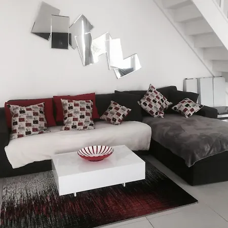 La Maison Spacieuse Et Confortable Nyaraló *